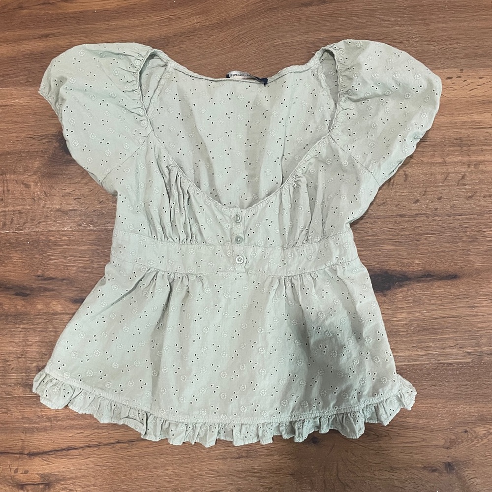 Light green babydoll top, great condition worn once or twice